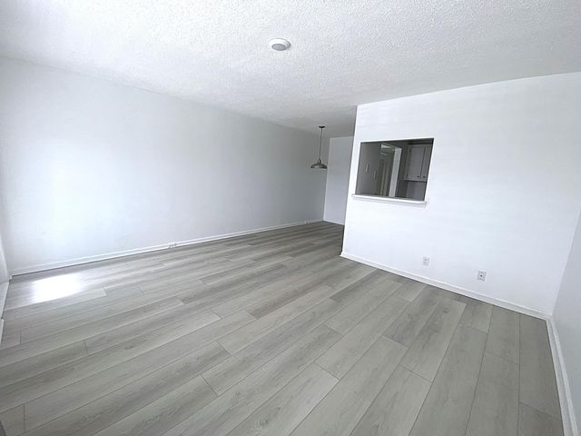 98 E Tilford Place, Deerfield Beach, FL 33442