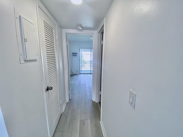 98 E Tilford Place, Deerfield Beach, FL 33442