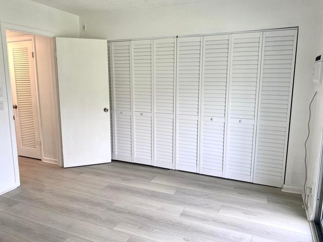 98 E Tilford Place, Deerfield Beach, FL 33442