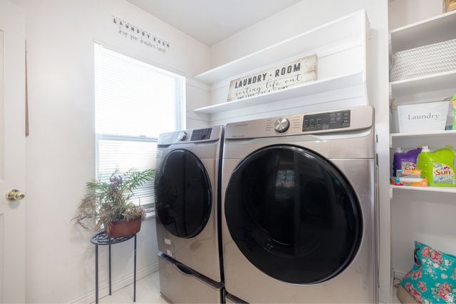 2017 N 2000 W, Farr West, UT 84404