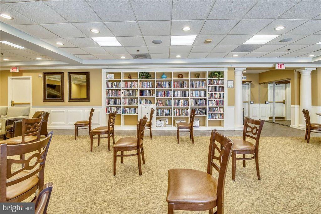 Image 35 of property listing at 3210 N LEISURE WORLD BLVD #401, Silver Spring, MD 20906