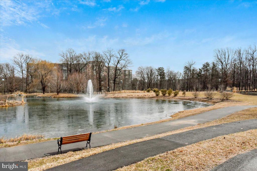 Image 38 of property listing at 3210 N LEISURE WORLD BLVD #401, Silver Spring, MD 20906