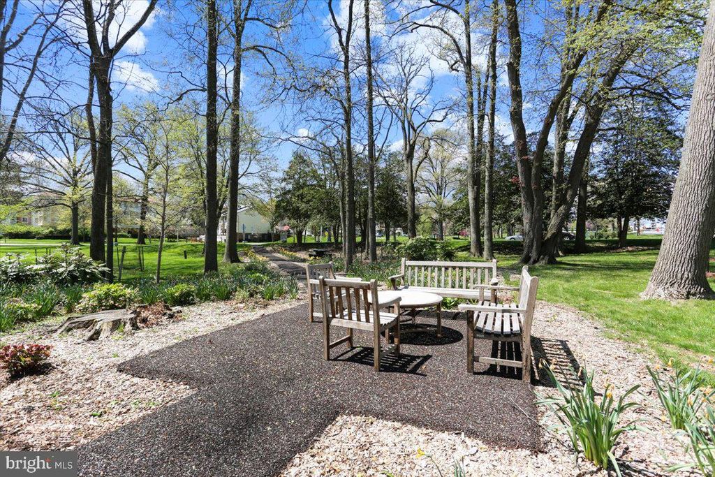 Image 39 of property listing at 3210 N LEISURE WORLD BLVD #401, Silver Spring, MD 20906