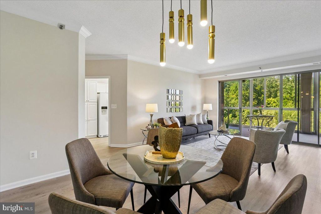 Image 9 of property listing at 3210 N LEISURE WORLD BLVD #401, Silver Spring, MD 20906