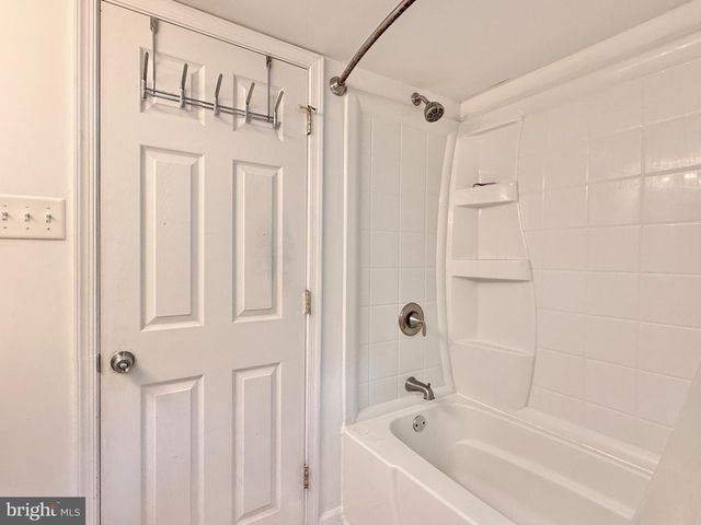 1919 BELLEVUE AVE, Deptford, NJ 08096