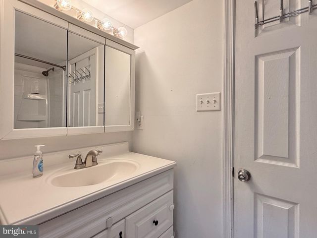 1919 BELLEVUE AVE, Deptford, NJ 08096
