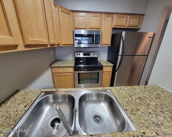 931 N Euclid Ave Unit 241, Tucson, AZ 85719