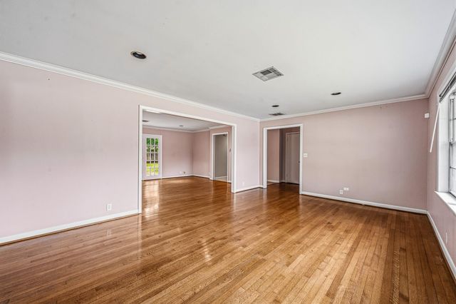 4501 Willowbend Boulevard, Houston, TX 77035