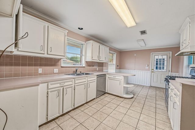 4501 Willowbend Boulevard, Houston, TX 77035