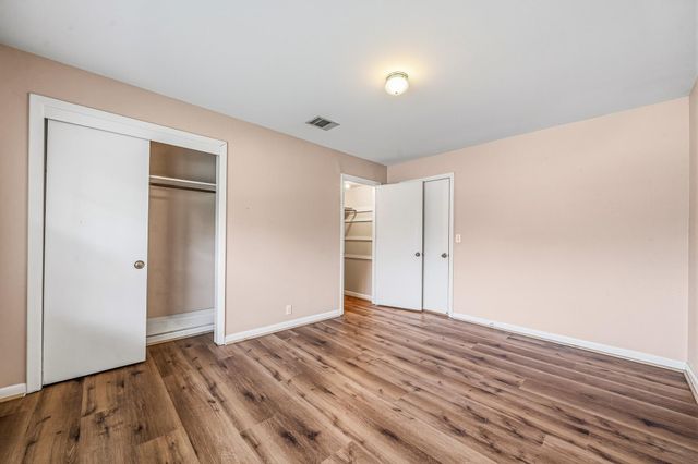 4501 Willowbend Boulevard, Houston, TX 77035