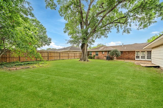 4501 Willowbend Boulevard, Houston, TX 77035