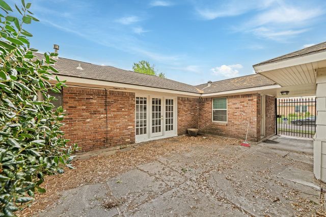 4501 Willowbend Boulevard, Houston, TX 77035