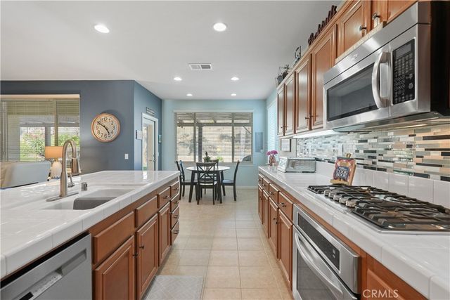 27620 Whisperwood, Menifee, CA 92584