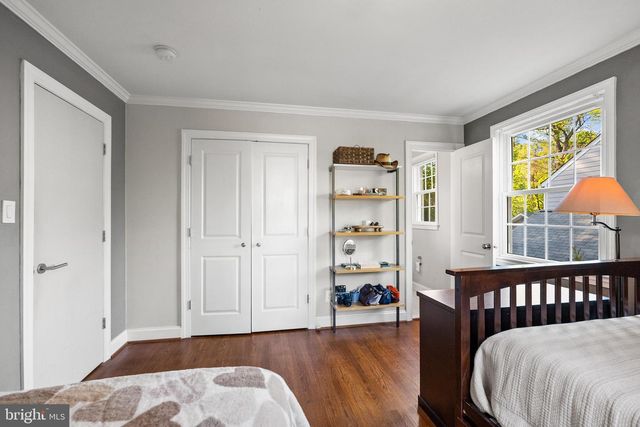 7005 W GREENVALE PKWY W, Chevy Chase, MD 20815