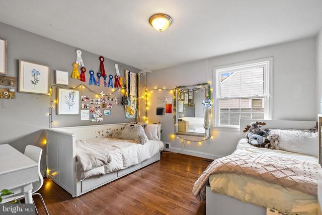 7005 W GREENVALE PKWY W, Chevy Chase, MD 20815