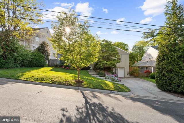 7005 W GREENVALE PKWY W, Chevy Chase, MD 20815
