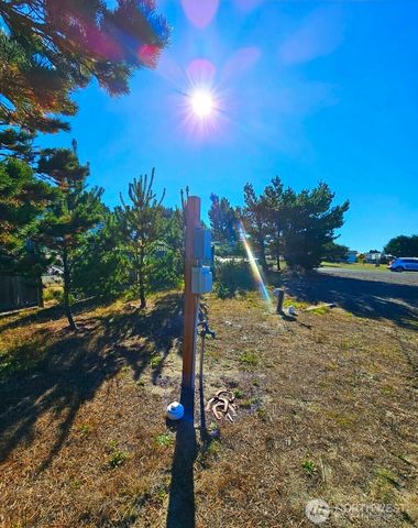 813 340th Place, Ocean Park, WA 98640