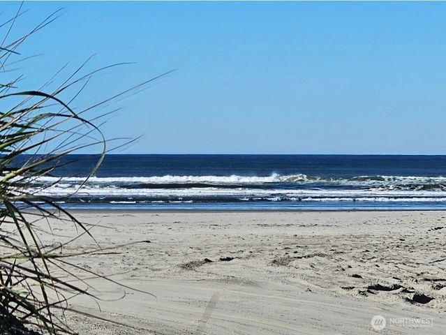 813 340th Place, Ocean Park, WA 98640