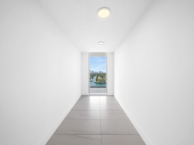 153 N Seabreeze Boulevard 1002, Fort Lauderdale, FL 33304