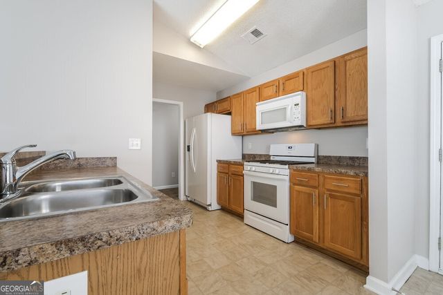 200 Greystone Circle, Hiram, GA 30141