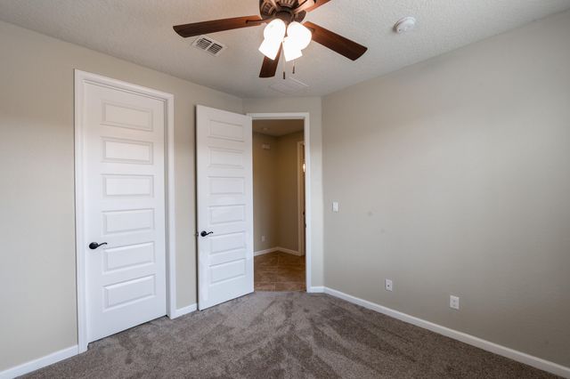 5001 Calle Parasol NW, Albuquerque, NM 87120