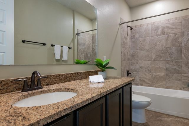 5001 Calle Parasol NW, Albuquerque, NM 87120