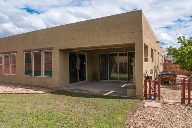 5001 Calle Parasol NW, Albuquerque, NM 87120
