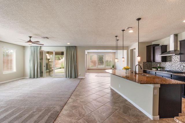 5001 Calle Parasol NW, Albuquerque, NM 87120