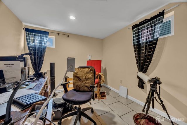 14 Hastings Place, Carteret, NJ 07008