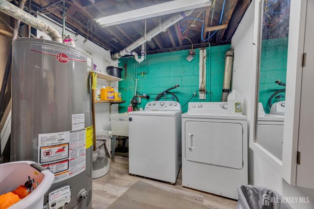 14 Hastings Place, Carteret, NJ 07008