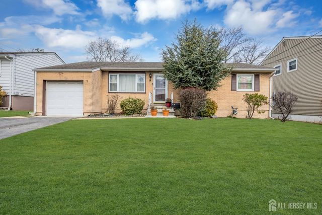 14 Hastings Place, Carteret, NJ 07008