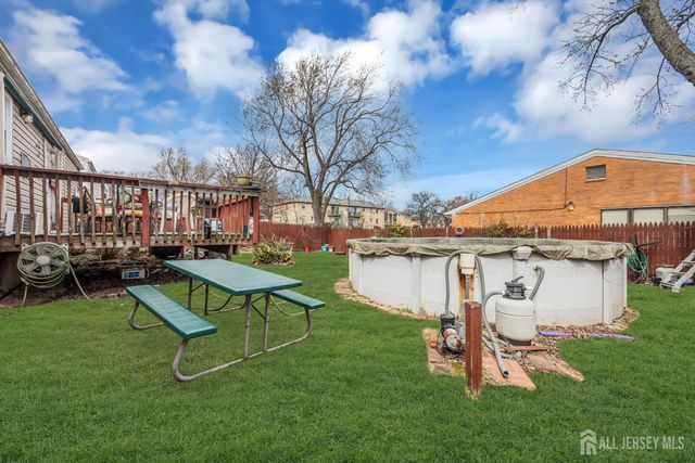 14 Hastings Place, Carteret, NJ 07008