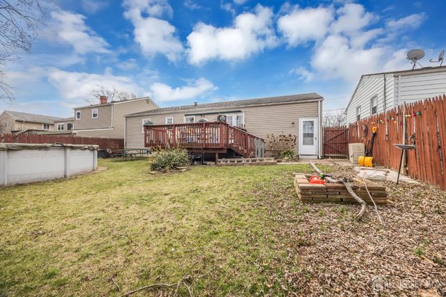 14 Hastings Place, Carteret, NJ 07008