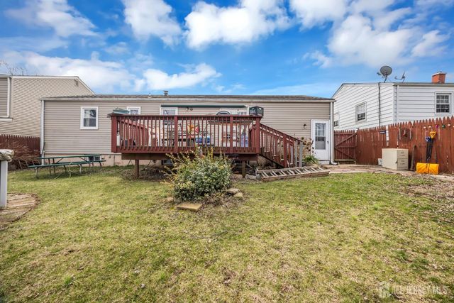 14 Hastings Place, Carteret, NJ 07008