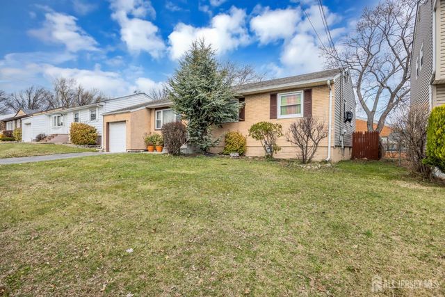 14 Hastings Place, Carteret, NJ 07008