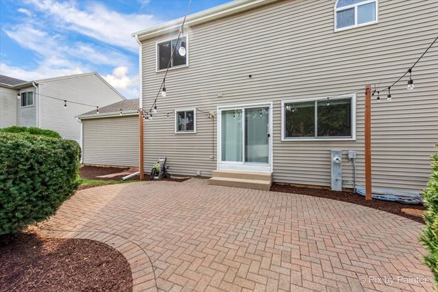 3965 Peartree Drive, Lake In The Hills, IL 60156