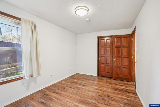 2095 Popcorn Ct NW, Salem, OR 97304