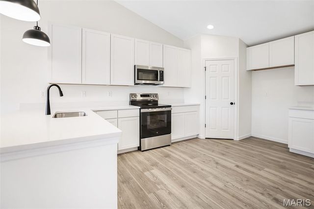 18430 Boone Ridge Manor Drive, Truesdale, MO 63380