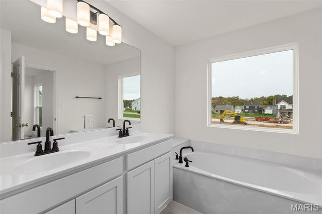 18430 Boone Ridge Manor Drive, Truesdale, MO 63380