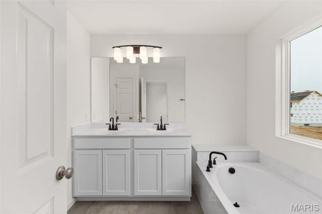 18430 Boone Ridge Manor Drive, Truesdale, MO 63380