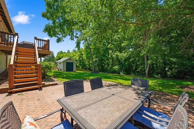 140 Green Forest Estates Drive, St Peters, MO 63376