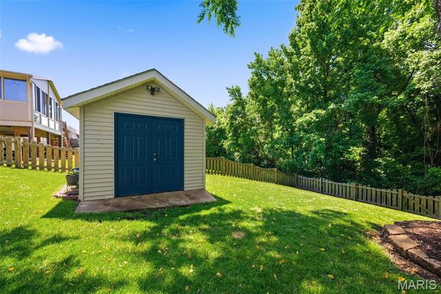 140 Green Forest Estates Drive, St Peters, MO 63376