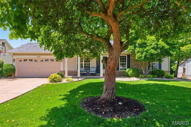 140 Green Forest Estates Drive, St Peters, MO 63376
