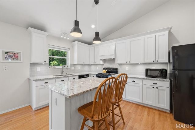 140 Green Forest Estates Drive, St Peters, MO 63376