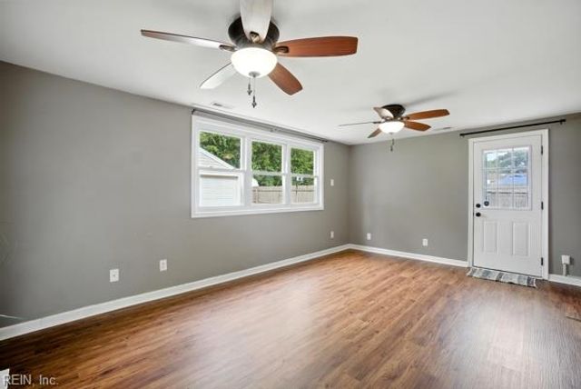 813 Harway AVE, Chesapeake, VA 23325