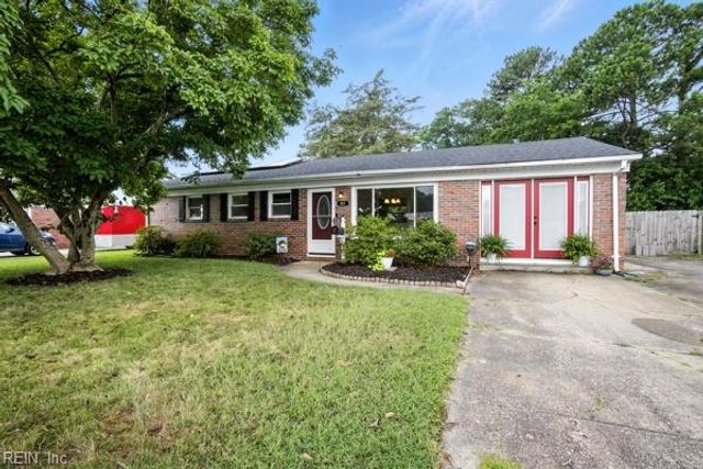 813 Harway AVE, Chesapeake, VA 23325