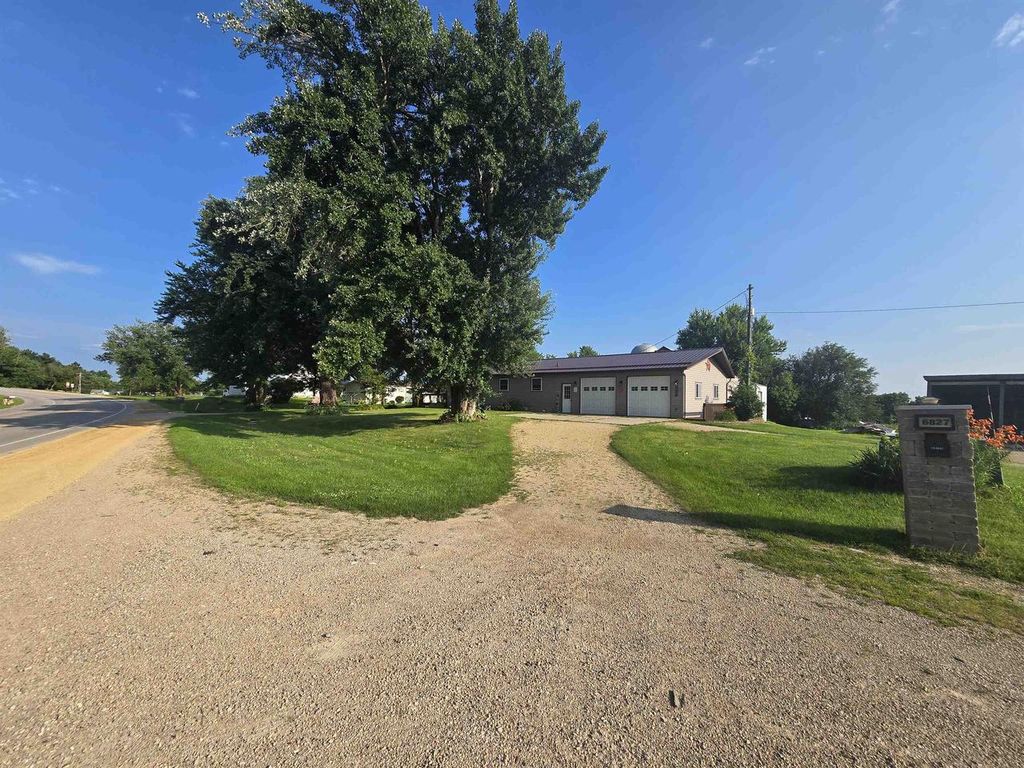 6827 US Highway 18, Fennimore, WI 53809