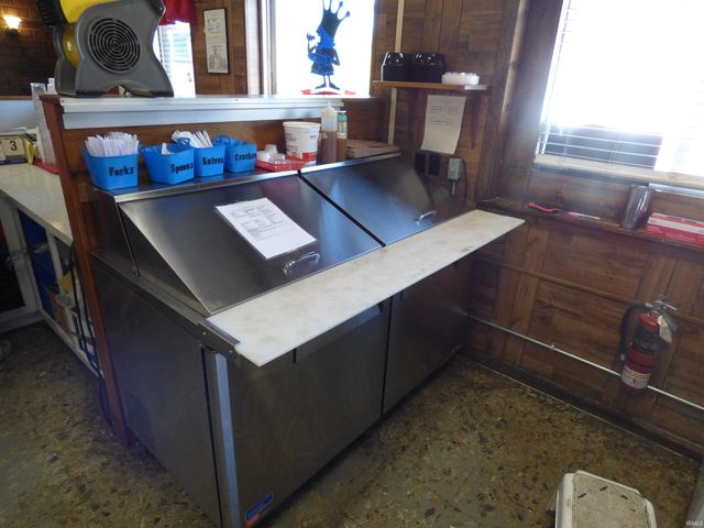 137 S Glick Street, Mulberry, IN 46058