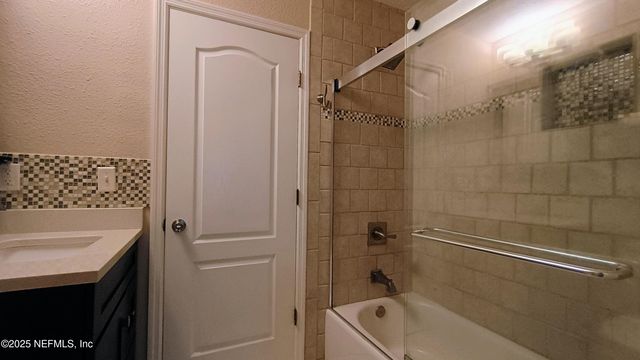 4753 PLAYSCHOOL Drive, Jacksonville, FL 32210