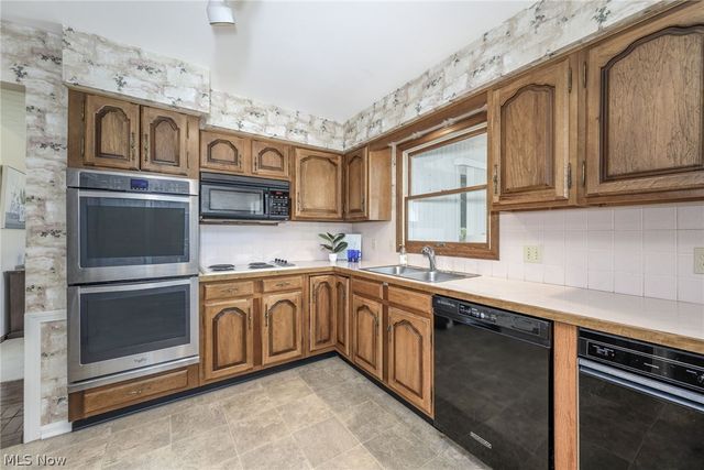 667 Clark Drive, Tallmadge, OH 44278